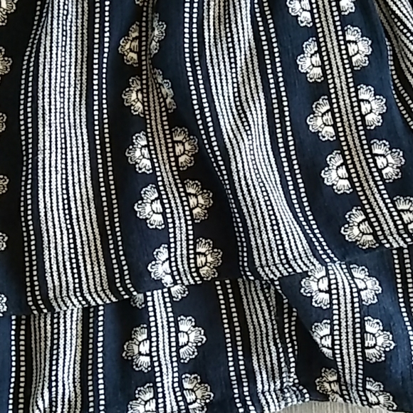 Top - Picture 3 of 3